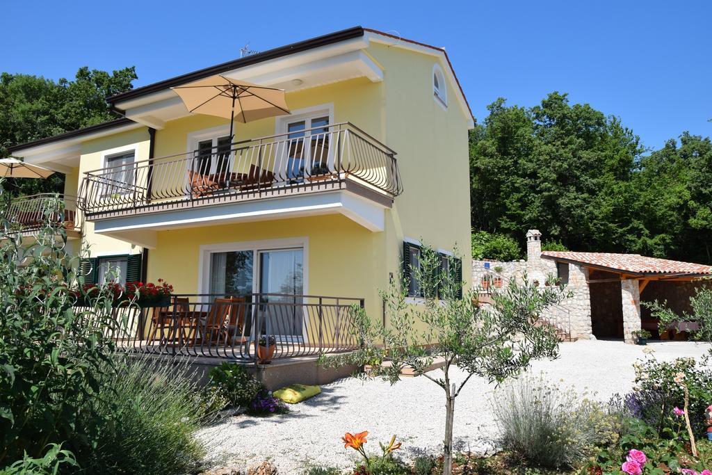 Apartments Sandra Brsec Exterior photo