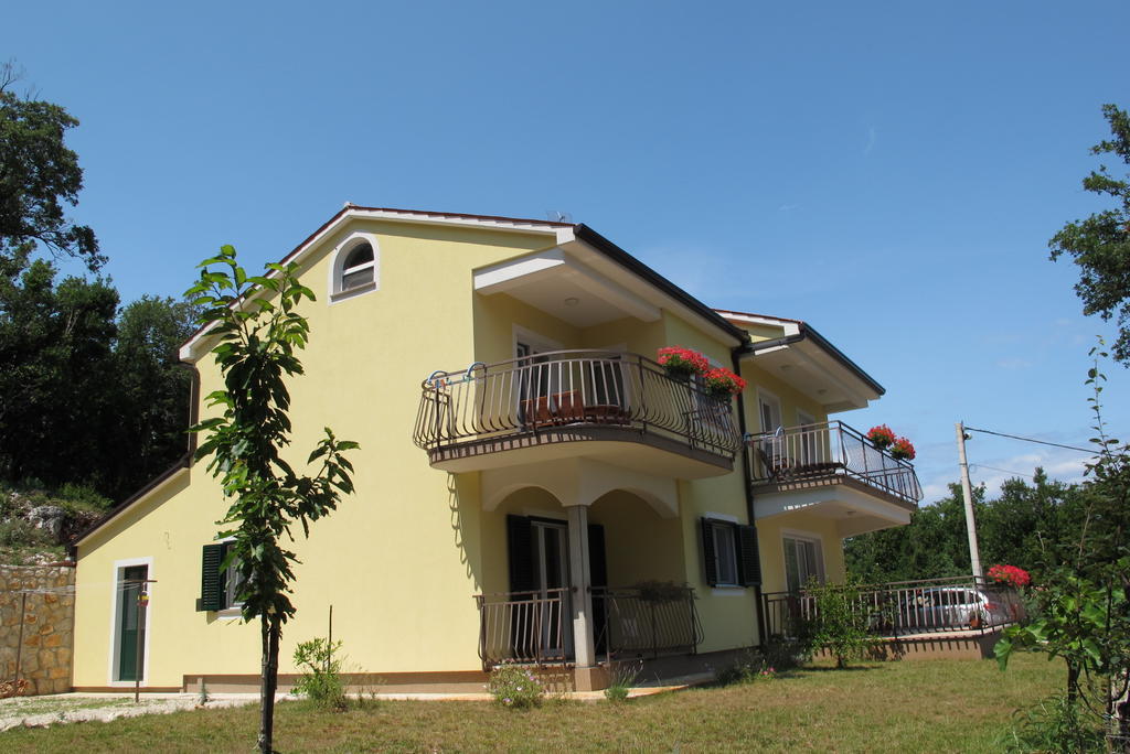 Apartments Sandra Brsec Exterior photo